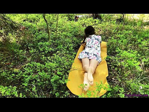 ❤️ Alejò lori Tinder baraenisere mi obo ati ifefefefe ninu igbo ❌ Ibalopo